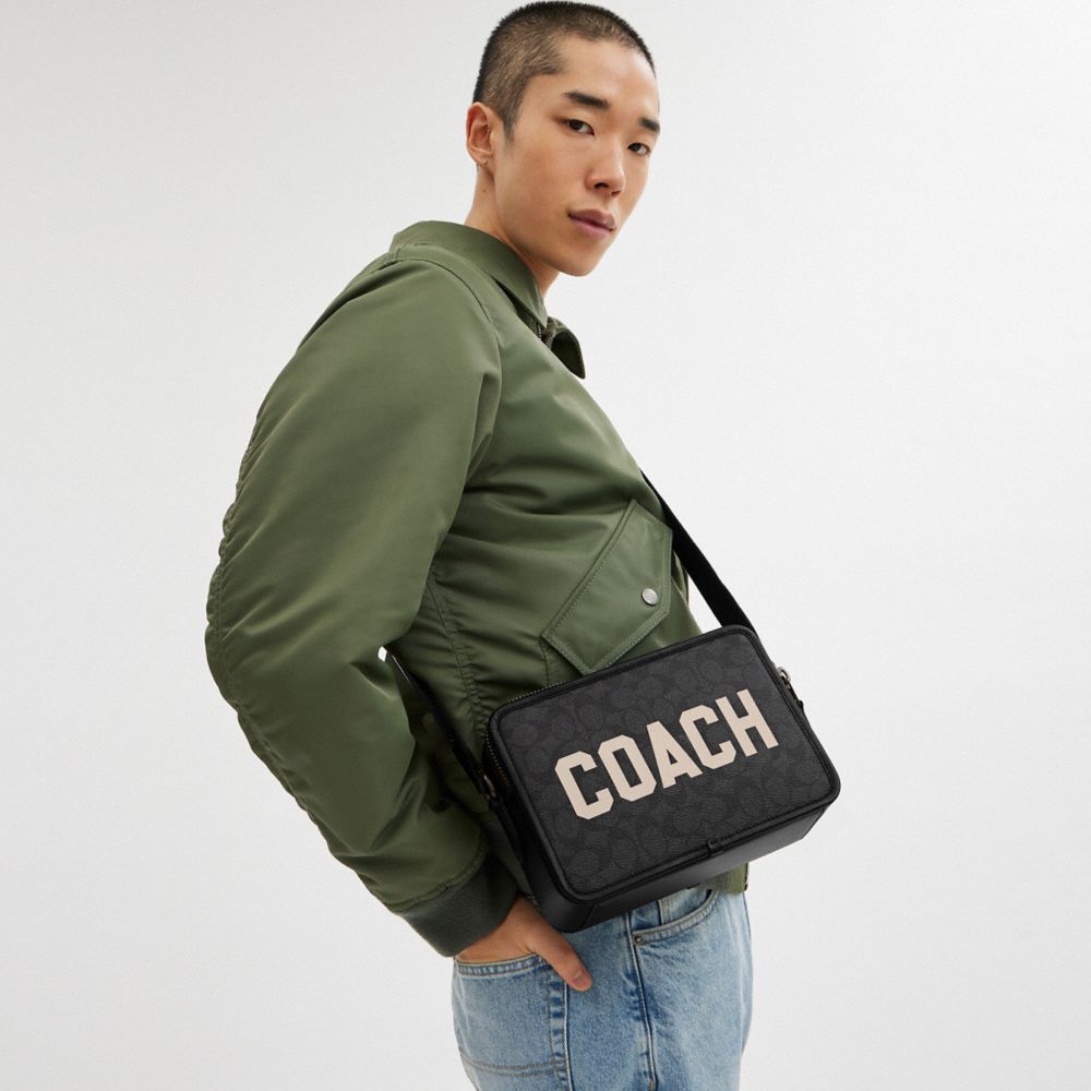 Coach Charter 24 In Signature Canvas With Graphic Crossbodytassen Heren Zwart | NL_CH87352