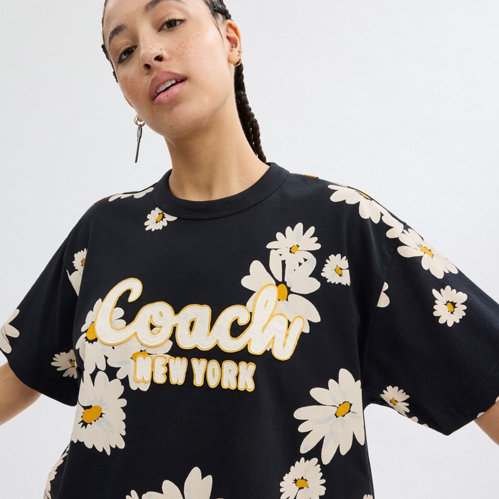 Coach Floral Cropped Signature Script In Organic Cotton T-shirts Dames Zwart | NL_CH77610